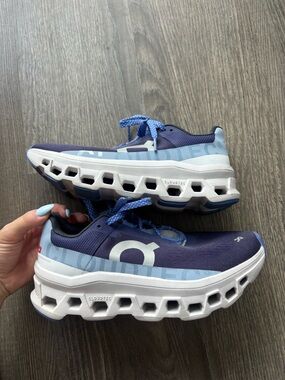 On Cloud Running shoes